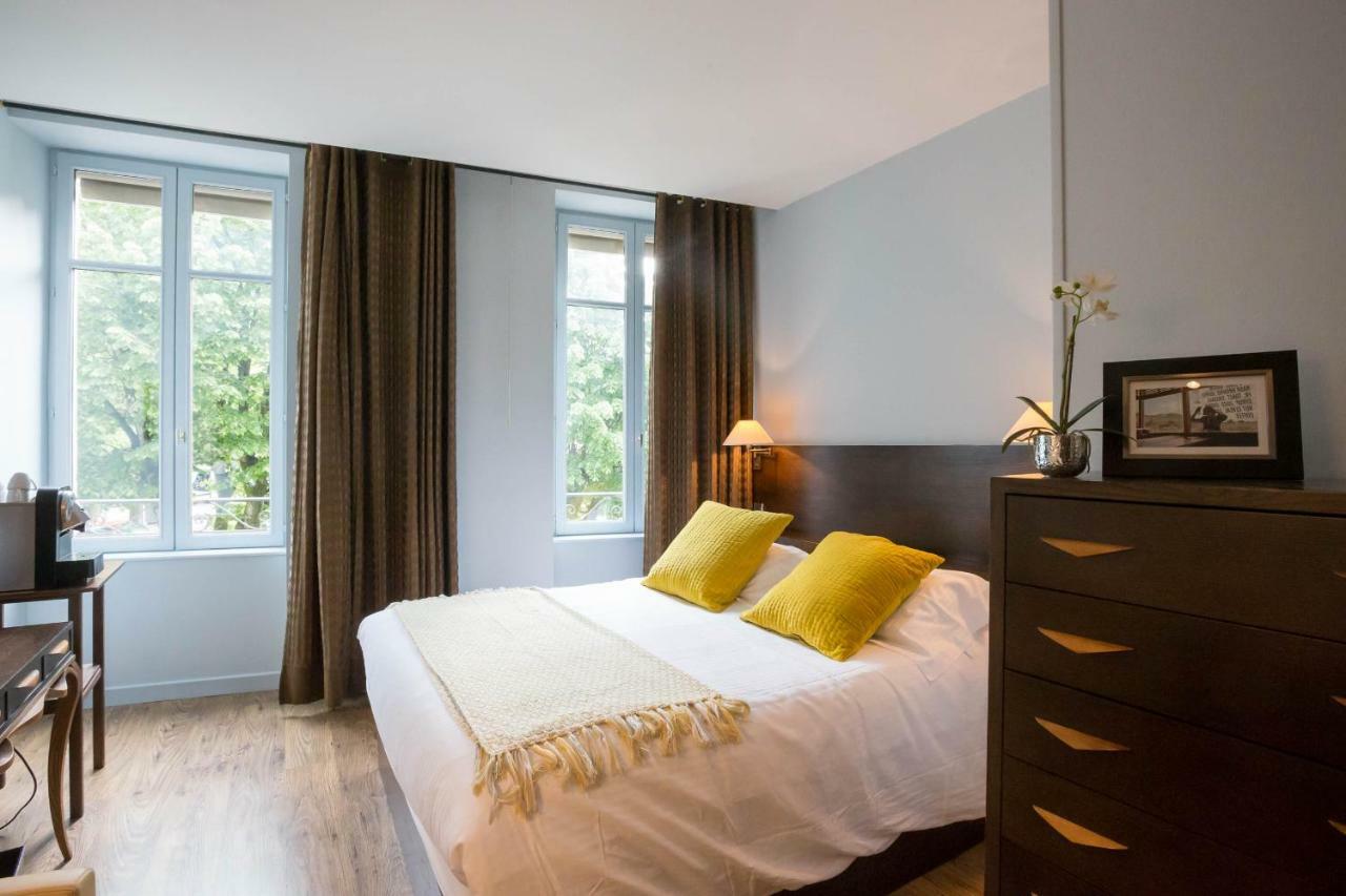 Les Chambres De L'Ecrit'Vin - En Plein Coeur Du Centre-Ville Бон Экстерьер фото